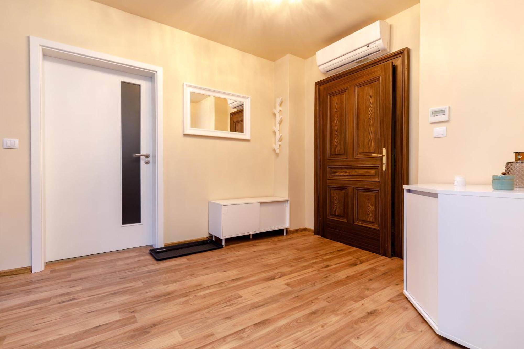 Apartments Menuet Karlovy Vary Habitación foto